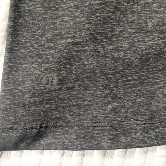 Lululemon Back At It Tank Top sz 4 - Picture 5 of 5